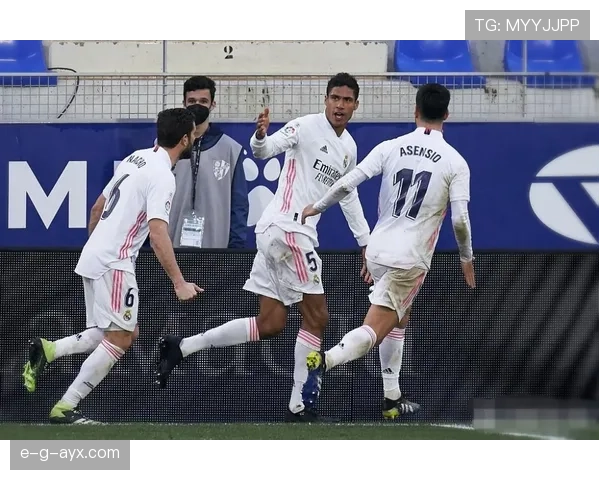 皇马强势逆转比分,状态回升稳居西甲争冠集团 皇马强势逆转比分,状态回升稳居西甲争冠集团